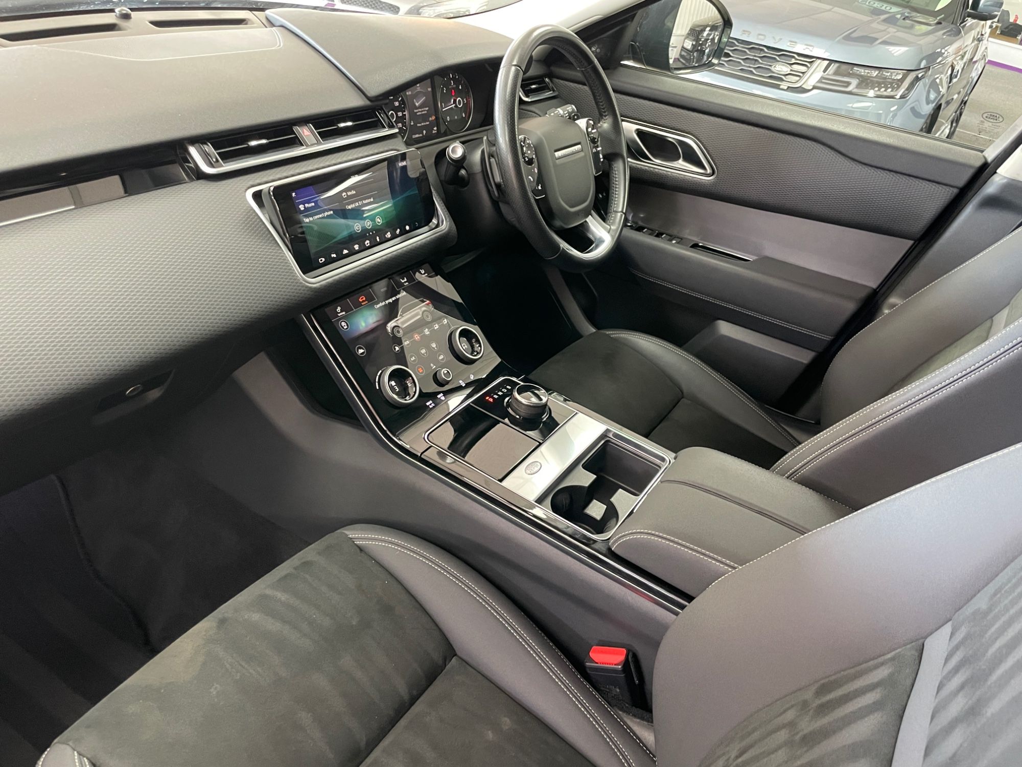 USED 2020 69 LAND ROVER RANGE ROVER VELAR 2.0 D180 SUV 5dr Diesel Auto 4WD Euro 6 (s/s) (180 ps) 