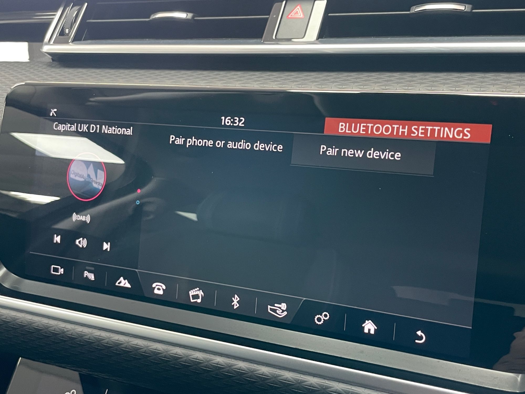 USED 2020 69 LAND ROVER RANGE ROVER VELAR 2.0 D180 SUV 5dr Diesel Auto 4WD Euro 6 (s/s) (180 ps) 