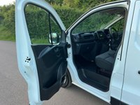 USED 2021 21 RENAULT TRAFIC 2.0 dCi ENERGY 30 Business Panel Van 5dr Diesel Manual LWB Standard Roof Euro 6 (s/s) (120 ps) 