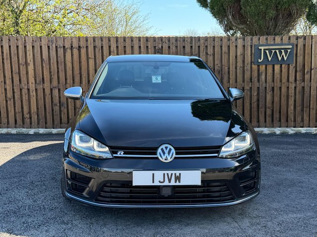 View our VOLKSWAGEN GOLF