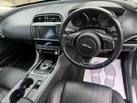 USED 2018 18 JAGUAR XE 2.0d Prestige Saloon 4dr Diesel Auto Euro 6 (s/s) (180 ps) 