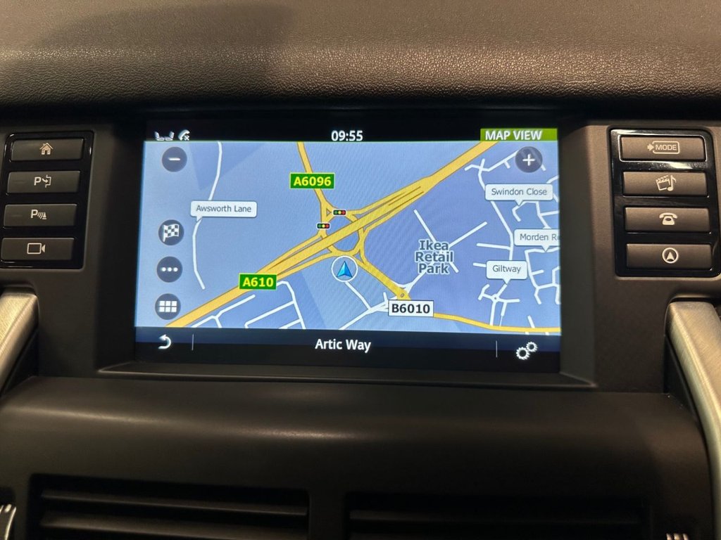 USED 2015 65 LAND ROVER DISCOVERY SPORT 2.0 TD4 HSE Luxury SUV 5dr Diesel Auto 4WD Euro 6 (s/s) (180 ps) SERVICE HISTORY-6 SERVICE VISITS