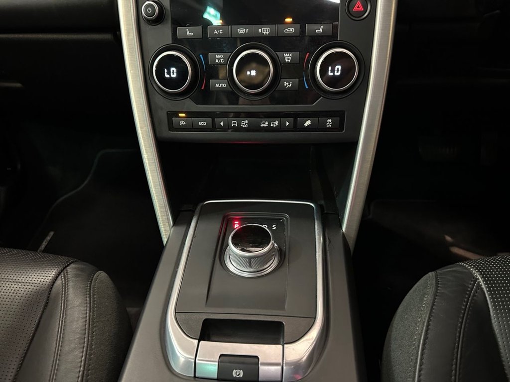 USED 2015 65 LAND ROVER DISCOVERY SPORT 2.0 TD4 HSE Luxury SUV 5dr Diesel Auto 4WD Euro 6 (s/s) (180 ps) SERVICE HISTORY-6 SERVICE VISITS