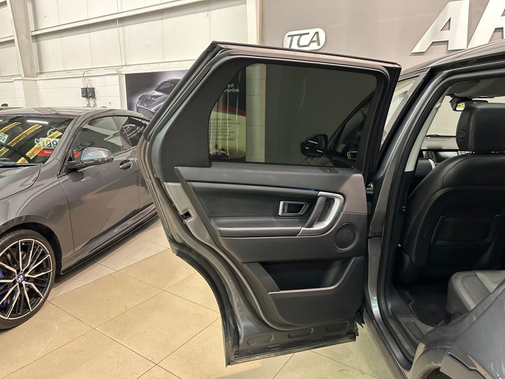 USED 2015 65 LAND ROVER DISCOVERY SPORT 2.0 TD4 HSE Luxury SUV 5dr Diesel Auto 4WD Euro 6 (s/s) (180 ps) SERVICE HISTORY-6 SERVICE VISITS