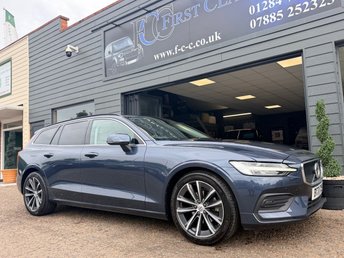 2022 VOLVO V60