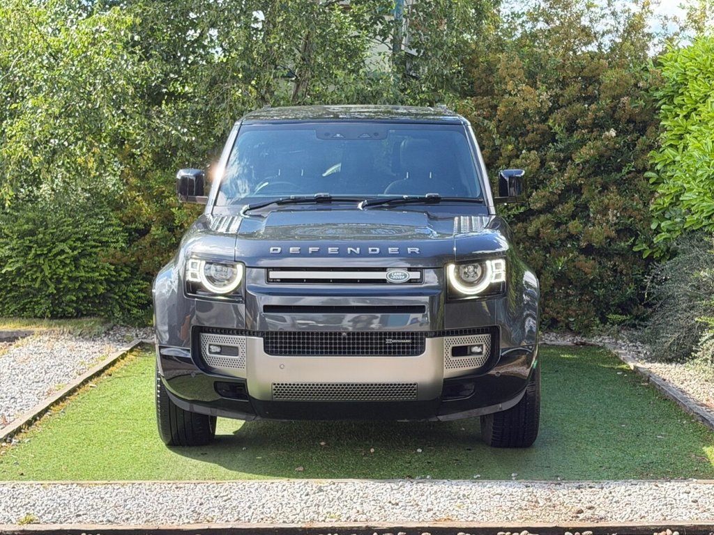 USED 2023 72 LAND ROVER DEFENDER 130 3.0 D300 MHEV X-Dynamic HSE SUV 5dr Diesel Auto 4WD Euro 6 (s/s) (300 ps) 8 SEATS, PAN ROOF, 1 OWNER, FSH