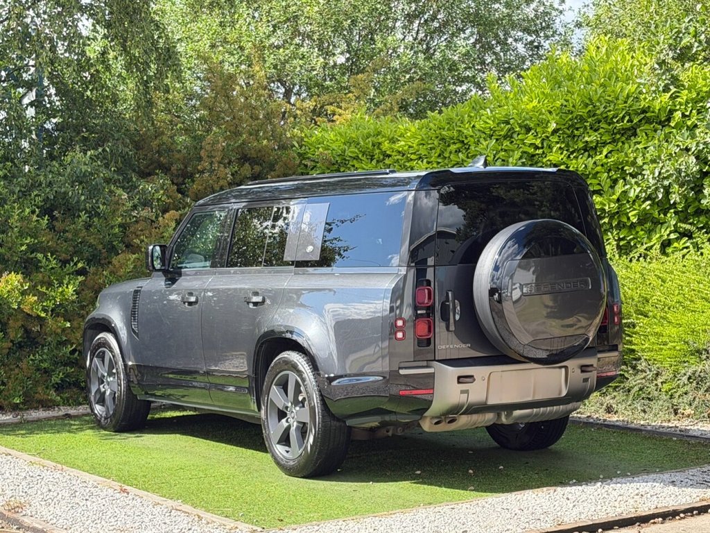 USED 2023 72 LAND ROVER DEFENDER 130 3.0 D300 MHEV X-Dynamic HSE SUV 5dr Diesel Auto 4WD Euro 6 (s/s) (300 ps) 8 SEATS, PAN ROOF, 1 OWNER, FSH