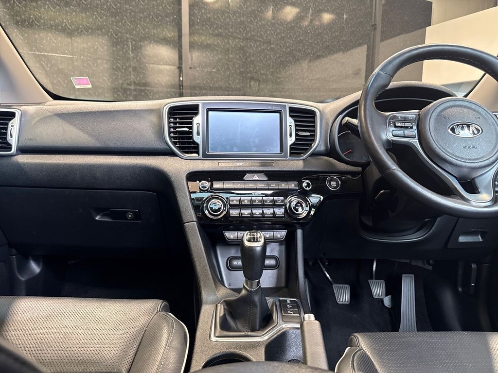 USED 2017 17 KIA SPORTAGE 2.0 CRDi KX-4 SUV 5dr Diesel Manual AWD Euro 6 (182 bhp) PANORAMIC ROOF|9 SERVICES