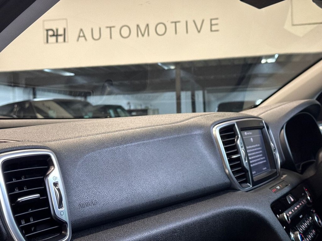 USED 2017 17 KIA SPORTAGE 2.0 CRDi KX-4 SUV 5dr Diesel Manual AWD Euro 6 (182 bhp) PANORAMIC ROOF|9 SERVICES