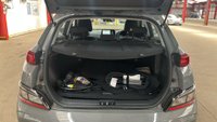 USED 2023 72 HYUNDAI KONA 39kWh SE Connect SUV 5dr Electric Auto (10.5kW Charger) (136 ps)+2 KEYS+1 OWNER FROM NEW+ALLOYS+HISTORY+2 CABLES+PARK CONTROL+CAM+CLIMATE+AIRCON+DIGITAL DASH+MEDIA+BLUETOOTH+NAV+ 2 KEYS+1 OWNER FROM NEW+ALLOYS+HISTORY+2 CABLES+PARK CONTROL+CAM+CLIMATE+AIRCON+DIGITAL DASH+MEDIA+BLUETOOTH+NAV+HPI CLEAR