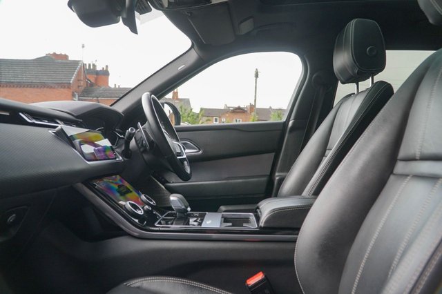 View our LAND ROVER RANGE ROVER VELAR