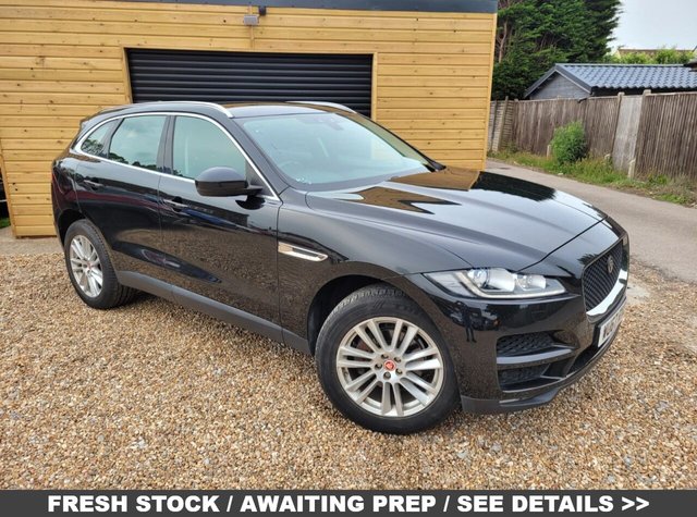 2017 JAGUAR F-PACE