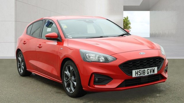 2018 18 FORD FOCUS 1.0T EcoBoost ST-Line Hatchback 5dr Petrol Manual Euro 6 (s/s) (125 ps)+2 KEYS+2 FORMER KEEPERS+ALLOYS+HISTORY+PRIVACY+BLUETOOTH+MEDIA+NAV+AIRCON+CRUISE+HPI CLEAR+VOSA MOT HISTORY,+FULL DEALER FACILITIES 2 KEYS+2 FORMER KEEPERS+ALLOYS+HISTORY+PRIVACY+BLUETOOTH+MEDIA+NAV+AIRCON+CRUISE+HPI CLEAR