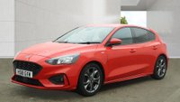 USED 2018 18 FORD FOCUS 1.0T EcoBoost ST-Line Hatchback 5dr Petrol Manual Euro 6 (s/s) (125 ps)+2 KEYS+2 FORMER KEEPERS+ALLOYS+HISTORY+PRIVACY+BLUETOOTH+MEDIA+NAV+AIRCON+CRUISE+HPI CLEAR+VOSA MOT HISTORY,+FULL DEALER FACILITIES 2 KEYS+2 FORMER KEEPERS+ALLOYS+HISTORY+PRIVACY+BLUETOOTH+MEDIA+NAV+AIRCON+CRUISE+HPI CLEAR