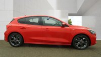 USED 2018 18 FORD FOCUS 1.0T EcoBoost ST-Line Hatchback 5dr Petrol Manual Euro 6 (s/s) (125 ps)+2 KEYS+2 FORMER KEEPERS+ALLOYS+HISTORY+PRIVACY+BLUETOOTH+MEDIA+NAV+AIRCON+CRUISE+HPI CLEAR+VOSA MOT HISTORY,+FULL DEALER FACILITIES 2 KEYS+2 FORMER KEEPERS+ALLOYS+HISTORY+PRIVACY+BLUETOOTH+MEDIA+NAV+AIRCON+CRUISE+HPI CLEAR
