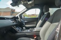 USED 2022 72 LAND ROVER RANGE ROVER VELAR 2.0 D200 MHEV SUV 5dr Diesel Auto 4WD Euro 6 (s/s) (204 ps) 