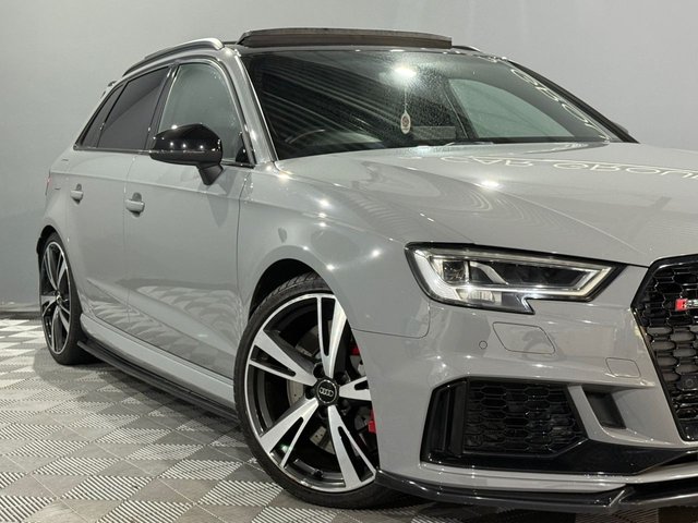 View our AUDI RS3