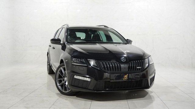 View our Skoda Octavia 2.0 TSI GPF vRS Estate 5dr Petrol DSG Euro 6 (s/s) (245 ps)
