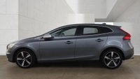 USED 2019 19 VOLVO V40 1.5 T3 R-Design Edition Hatchback 5dr Petrol Auto Euro 6 (s/s) (152 ps)+2 KEYS+1 FORMER KEEPER+HISTORY+FULL LEATHER SEATS+PARK CONTROL+DAB+PRIVACY+BLUETOOTH+MEDIA+ALLOYS+APPS+USB+AUX+CRUISE+CLIMATE+ 2 KEYS+1 FORMER KEEPER+HISTORY+FULL LEATHER SEATS+PARK CONTROL+DAB+PRIVACY+BLUETOOTH+MEDIA+ALLOYS+APPS+USB+AUX+CRUISE+CLIMATE+HPI CLEAR