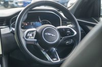 USED 2022 22 JAGUAR F-PACE 2.0 D200 MHEV R-Dynamic S SUV 5dr Diesel Auto AWD Euro 6 (s/s) (204 ps) 