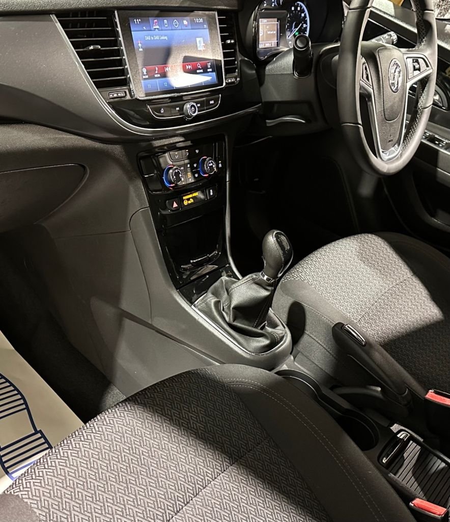 USED 2019 69 VAUXHALL MOKKA X 1.4i Turbo ecoTEC Design Nav SUV 5dr Petrol Manual Euro 6 (s/s) (140 ps) 