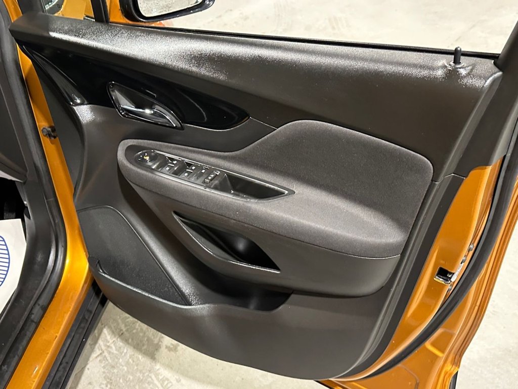 USED 2019 69 VAUXHALL MOKKA X 1.4i Turbo ecoTEC Design Nav SUV 5dr Petrol Manual Euro 6 (s/s) (140 ps) 