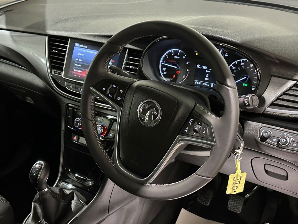 USED 2019 69 VAUXHALL MOKKA X 1.4i Turbo ecoTEC Design Nav SUV 5dr Petrol Manual Euro 6 (s/s) (140 ps) 