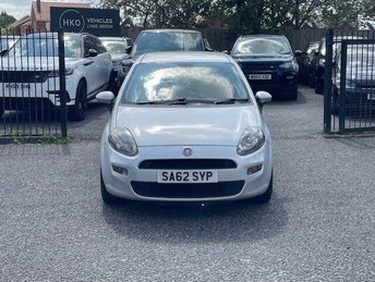 View our FIAT PUNTO