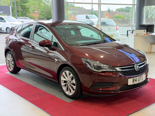 View our Vauxhall Astra 1.0i Turbo ecoTEC SE Hatchback 5dr Petrol Manual Euro 6 (s/s) (105 ps)
