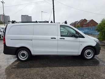 2022 MERCEDES-BENZ VITO