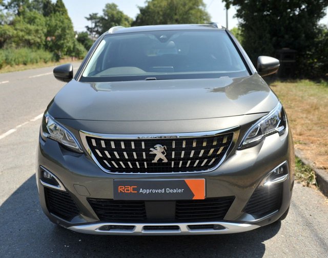 View our PEUGEOT 3008