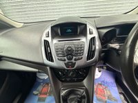USED 2017 17 FORD TRANSIT CONNECT 1.5 TDCi 240 Limited Panel Van 5dr Diesel Manual L2 H1 (119 g/km, 118 bhp) 2017 Ford Transit Connect Limited