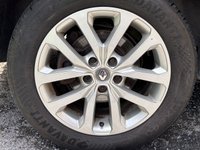 USED 2016 16 RENAULT KADJAR 1.5 dCi Dynamique Nav SUV 5dr Diesel Manual Euro 6 (s/s) (110 ps) 