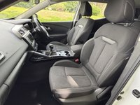 USED 2016 16 RENAULT KADJAR 1.5 dCi Dynamique Nav SUV 5dr Diesel Manual Euro 6 (s/s) (110 ps) 