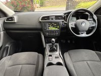 USED 2016 16 RENAULT KADJAR 1.5 dCi Dynamique Nav SUV 5dr Diesel Manual Euro 6 (s/s) (110 ps) 