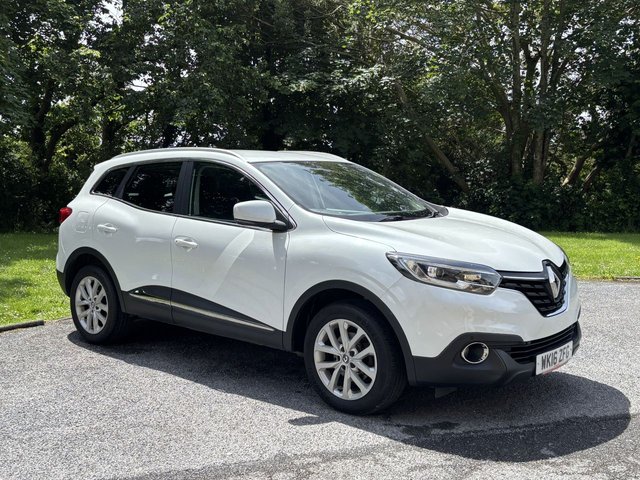 View our Renault Kadjar 1.5 dCi Dynamique Nav SUV 5dr Diesel Manual Euro 6 (s/s) (110 ps)