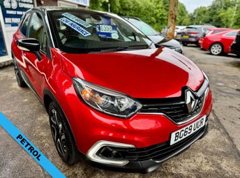 View our RENAULT CAPTUR