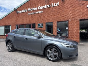 View our VOLVO V40