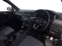 USED 2016 66 VOLKSWAGEN TIGUAN 2.0 TDI BlueMotion Tech R-Line SUV 5dr Diesel DSG 4Motion Euro 6 (s/s) (150 ps) PAN ROOF, APPLE CAR PLAY & MORE!