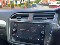USED 2018 18 VOLKSWAGEN TIGUAN 2.0 TDI SE Navigation Euro 6 (s/s) 5dr GREAT SPEC AND VALUE