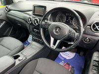 USED 2013 13 MERCEDES-BENZ B-CLASS 1.6 B180 SE MPV 5dr Petrol 7G-DCT Euro 6 (s/s) (122 ps) Automatic Mercedes With Parking Sensors & Sat Nav