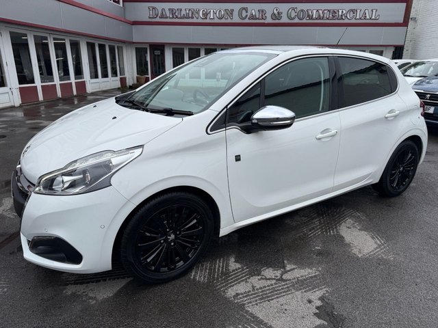 View our PEUGEOT 208