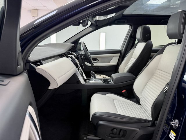 View our LAND ROVER DISCOVERY SPORT