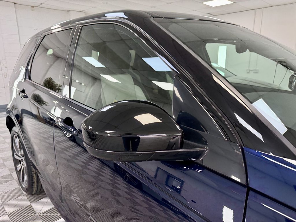 USED 2023 23 LAND ROVER DISCOVERY SPORT 1.5 P300e 12.2kWh R-Dynamic HSE SUV 5dr Petrol Plug-in Hybrid Auto 4WD Euro 6 (s/s) (309 ps) 