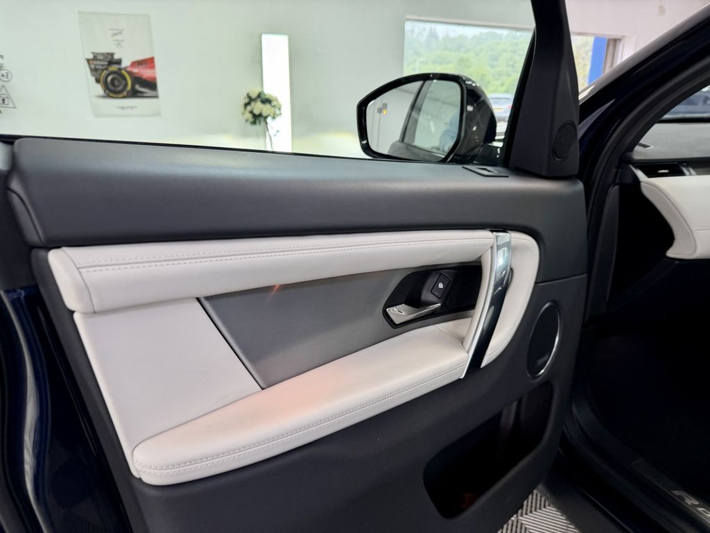 USED 2023 23 LAND ROVER DISCOVERY SPORT 1.5 P300e 12.2kWh R-Dynamic HSE SUV 5dr Petrol Plug-in Hybrid Auto 4WD Euro 6 (s/s) (309 ps) 