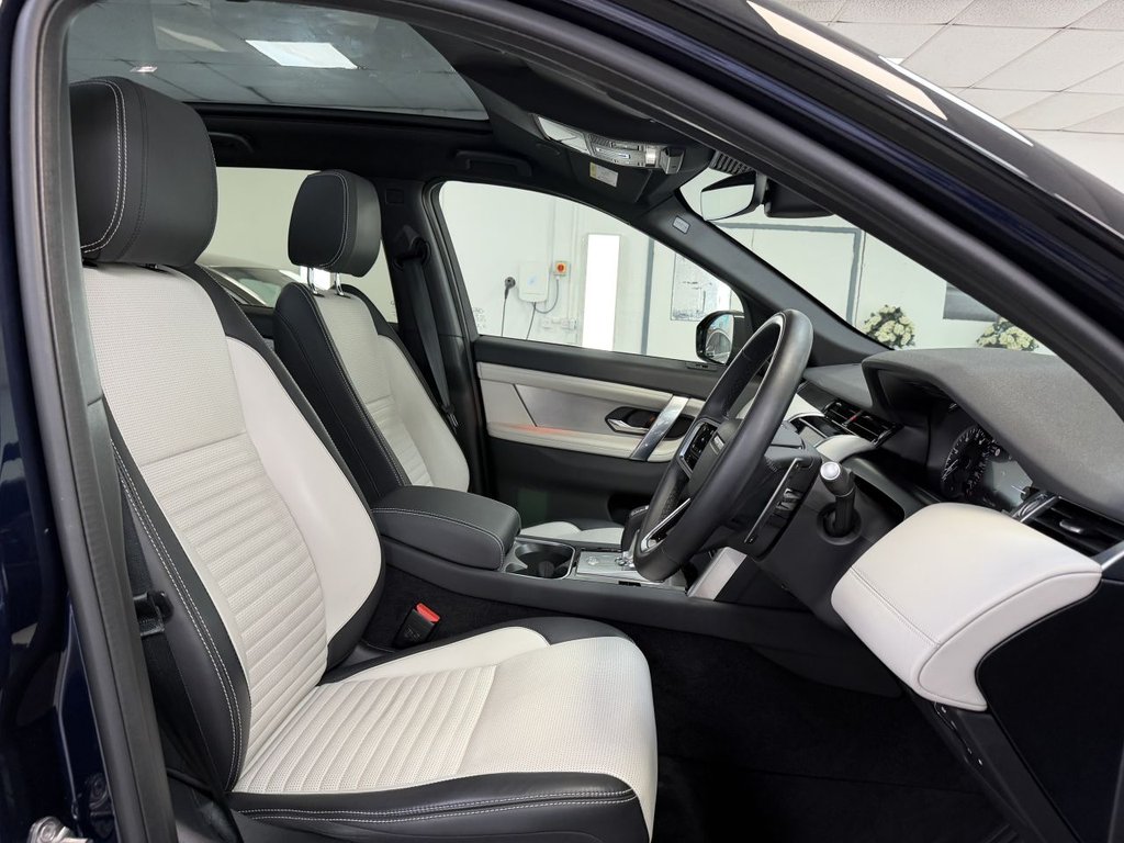 USED 2023 23 LAND ROVER DISCOVERY SPORT 1.5 P300e 12.2kWh R-Dynamic HSE SUV 5dr Petrol Plug-in Hybrid Auto 4WD Euro 6 (s/s) (309 ps) 
