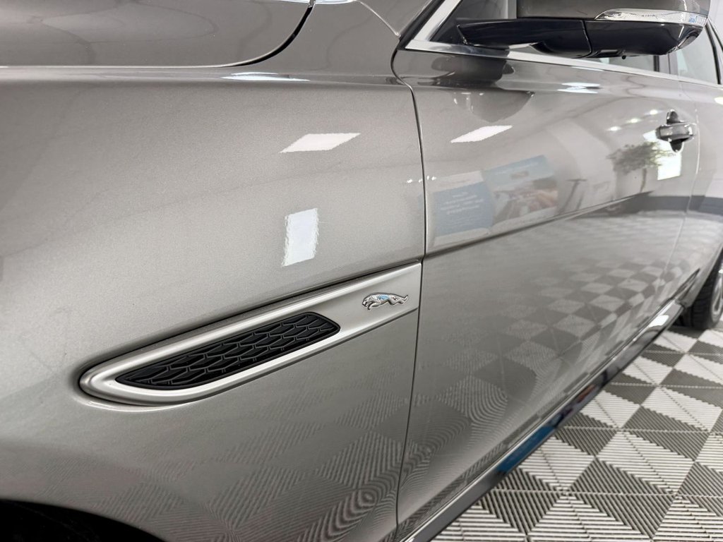 USED 2021 71 JAGUAR XF 2.0 P250i R-Dynamic S Saloon 4dr Petrol Auto Euro 6 (s/s) (250 ps) 
