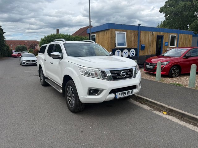 View our Nissan Navara 2.3 dCi Tekna Pickup Double Cab 4dr Diesel Auto 4WD Euro 6 (190 ps)