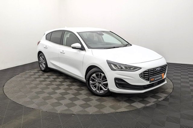 2023 23 FORD FOCUS 1.0T EcoBoost MHEV Titanium Hatchback 5dr Petrol Hybrid Manual Euro 6 (s/s) (155 ps) Car Play, Sat Nav, Sensors