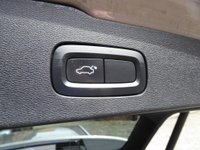USED 2020 70 VOLVO V60 2.0 D3 Momentum Plus Auto Euro 6 (s/s) 5dr (One Owner / Low Mileage)
